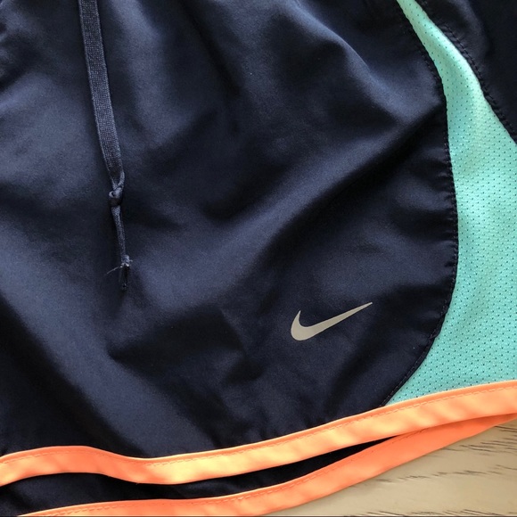 SOLD Nike Workout Shorts - Picture 5 of 6